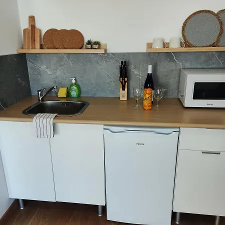 Casa De Invitados Con Piscina *